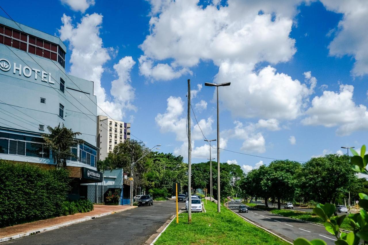 Vitoria Regia Hotel Bauru Eksteriør billede